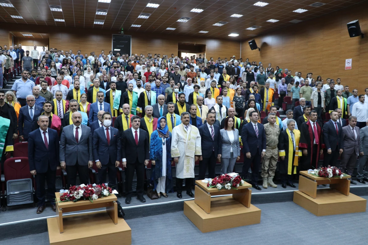 AK Parti Genel Başkan Danışmanı Yasin Aktay, Siirt Üniversitesinin akademik yıl açılışında konuştu Açıklaması