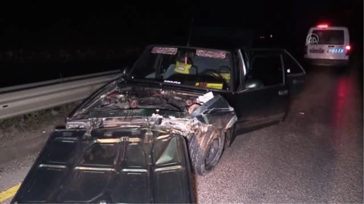Ehliyetsiz sürücü polisten kaçmak isterken kaza yaptı