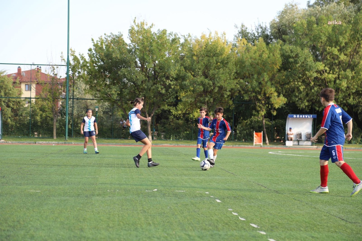 Eskişehir Büyükşehir Belediyesi\'nin Düzenlediği Ücretsiz Spor Okullarında Yeni Dönem Kayıtları Başladı