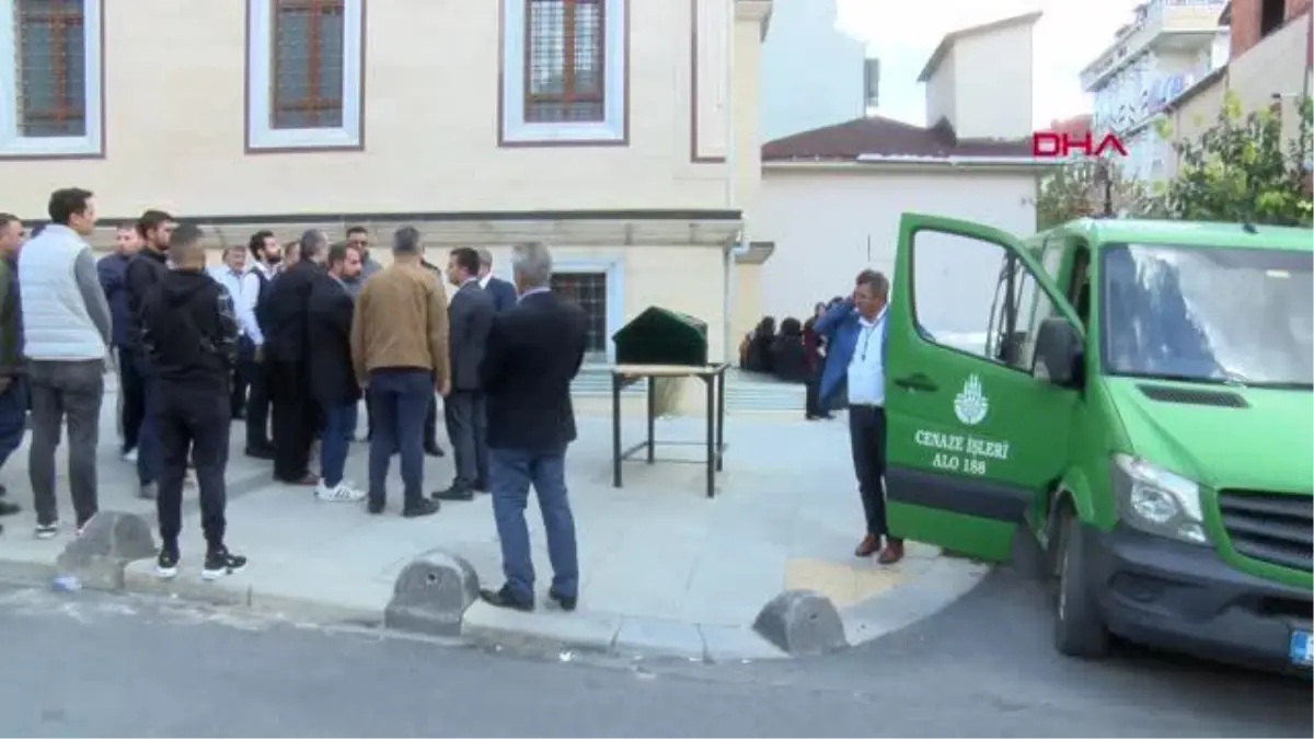 Son dakika haberi | İSTANBUL-ARNAVUTKÖY\'DE YANGINDA ÖLEN OTİZMLİ ÇOCUK SON YOLCULUĞUNA UĞURLANDI