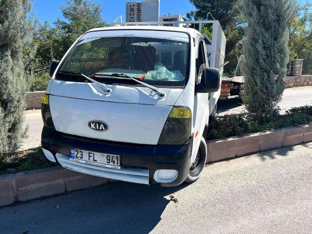 1 milyon lira değerinde soğutucu çalan 3 şüpheli, kaçmaya çalışırken yakalandı 1 milyon lira değerinde soğutucu çalan 3 şüpheli, kaçmaya çalışırken yakalandı