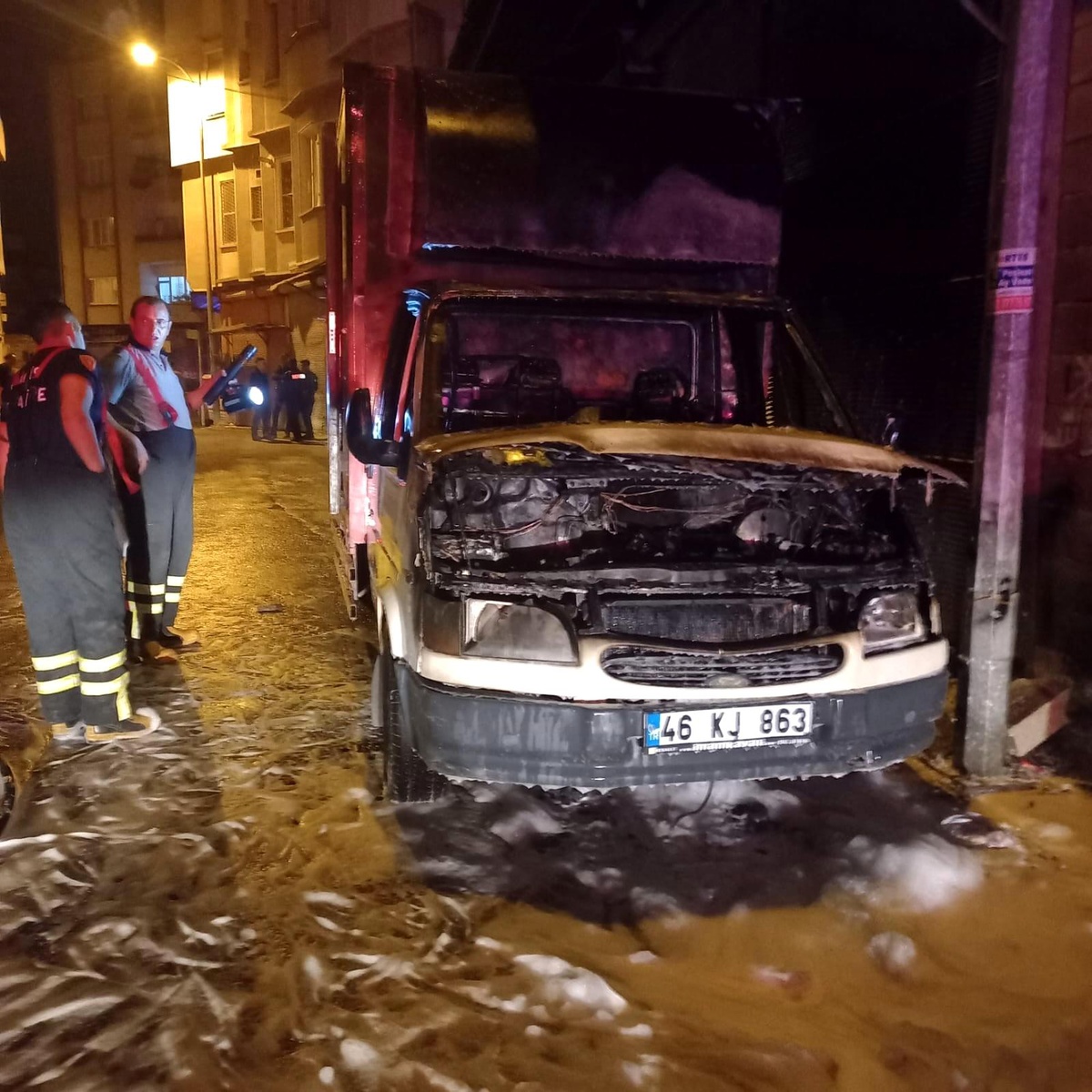 Kilis\'te kamyoneti kundakladığı iddiasıyla bir şüpheli yakalandı