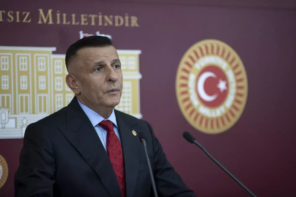 MHP\'li Arkaz: "Sağlıktaki hizmet dünyada bir numara"