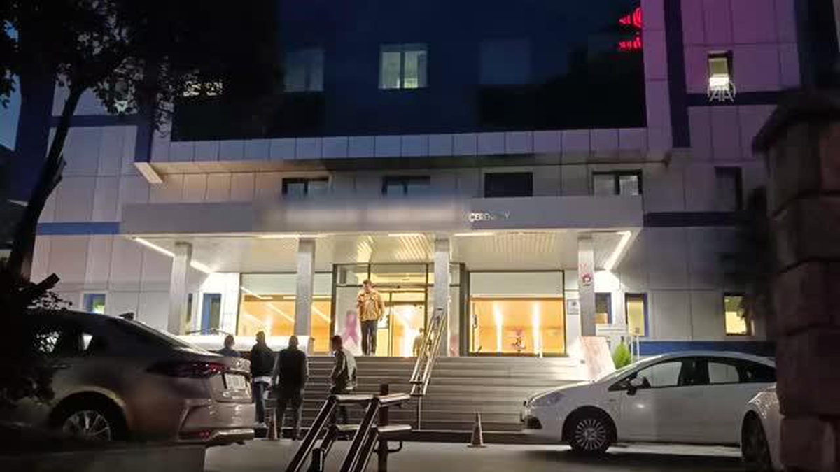 Yaşlı hastaya kötü muamelede bulunulduğu öne sürülen hastanenin faaliyetleri durduruldu