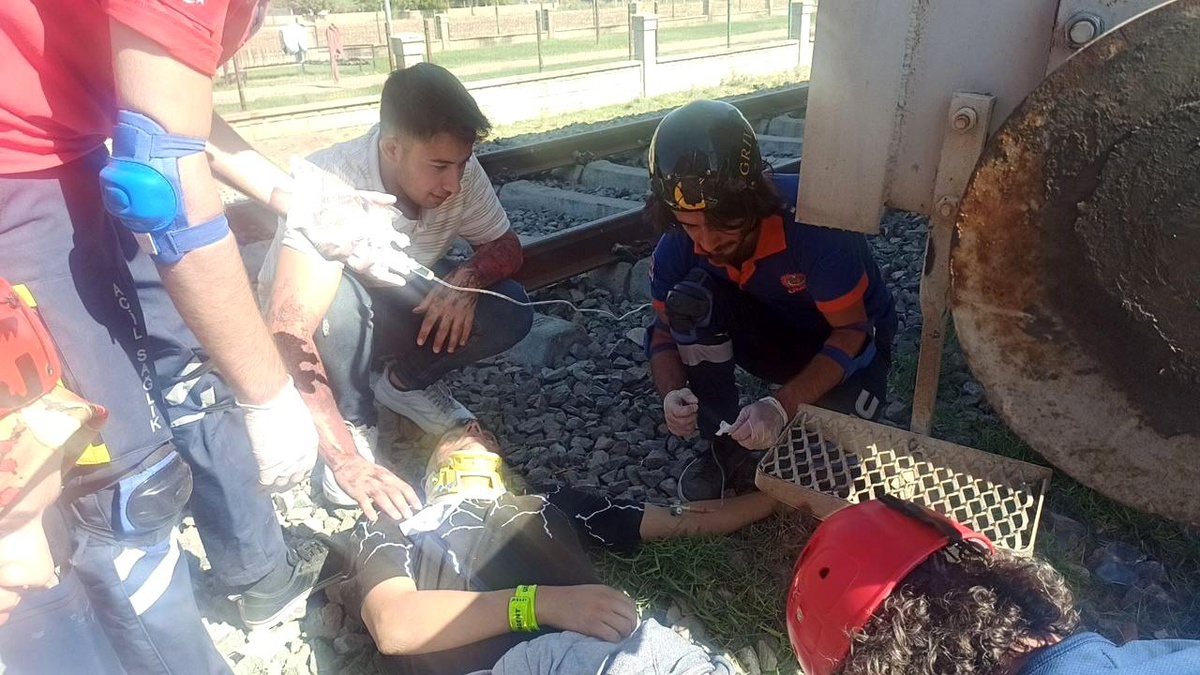 Son dakika haberi... Adıyaman\'da gerçeği aratmayan tren kazası tatbikatı