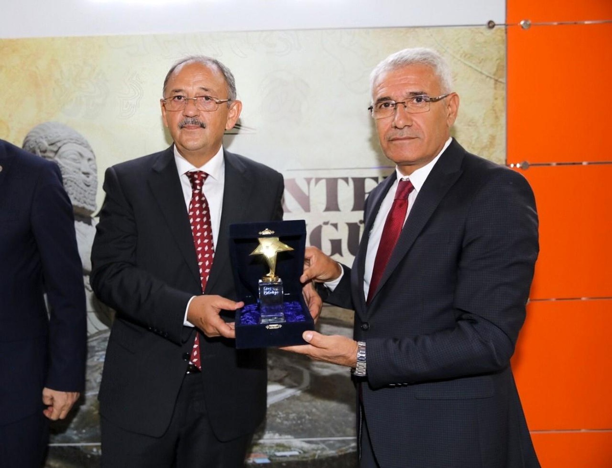 Son dakika haberi | Battalgazi\'deki gençlik yatırımlarına ödül