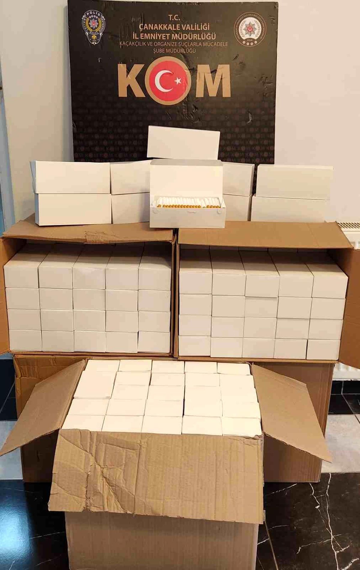 Çanakkale haberleri! Çanakkale\'de kaçak sigara operasyonuna 2 gözaltı