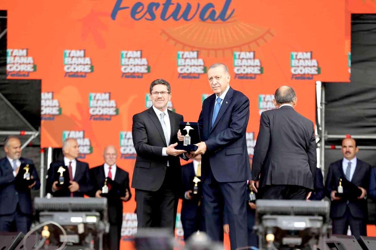 Cumhurbaşkanı Erdoğan\'dan SBB\'ye ödül