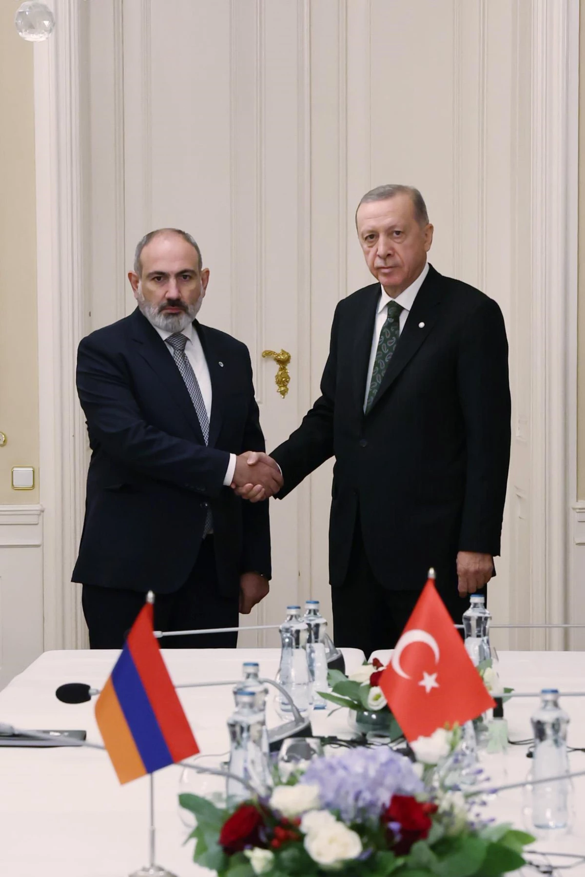 Cumhurbaşkanı Erdoğan, Ermenistan Başbakanı Paşinyan\'ı kabul etti