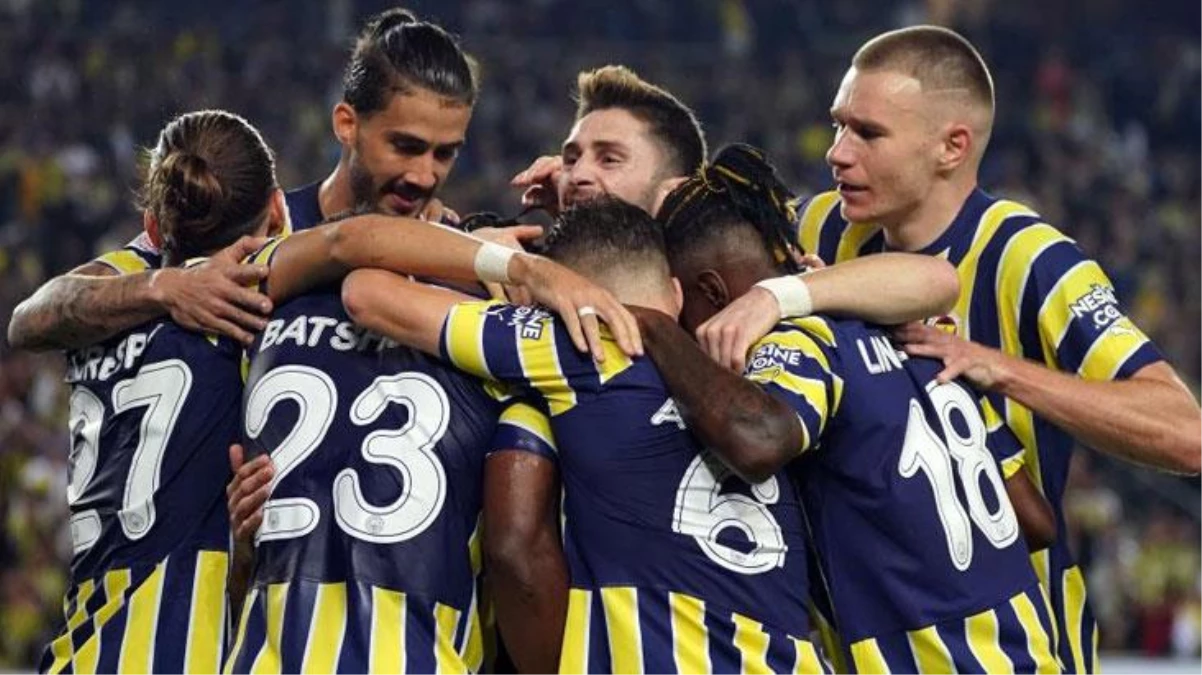 Fenerbahçe, sahasında AEK Larnaca\'yı 2-0 mağlup etti!