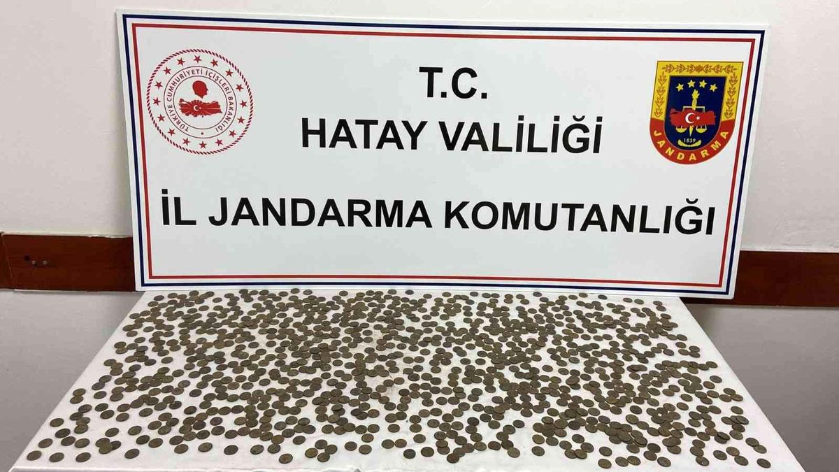 Hatay 3. sayfa haberleri | Hatay\'da 960 adet sikke ele geçirildi
