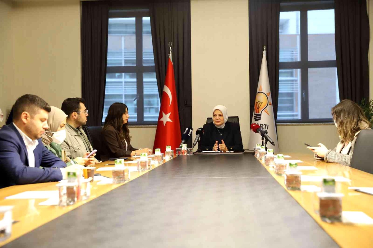 Lise eğitimleri yarım kalmış kadınlar için kayıt yenileme işlemi 14 Ekim\'de sona eriyor