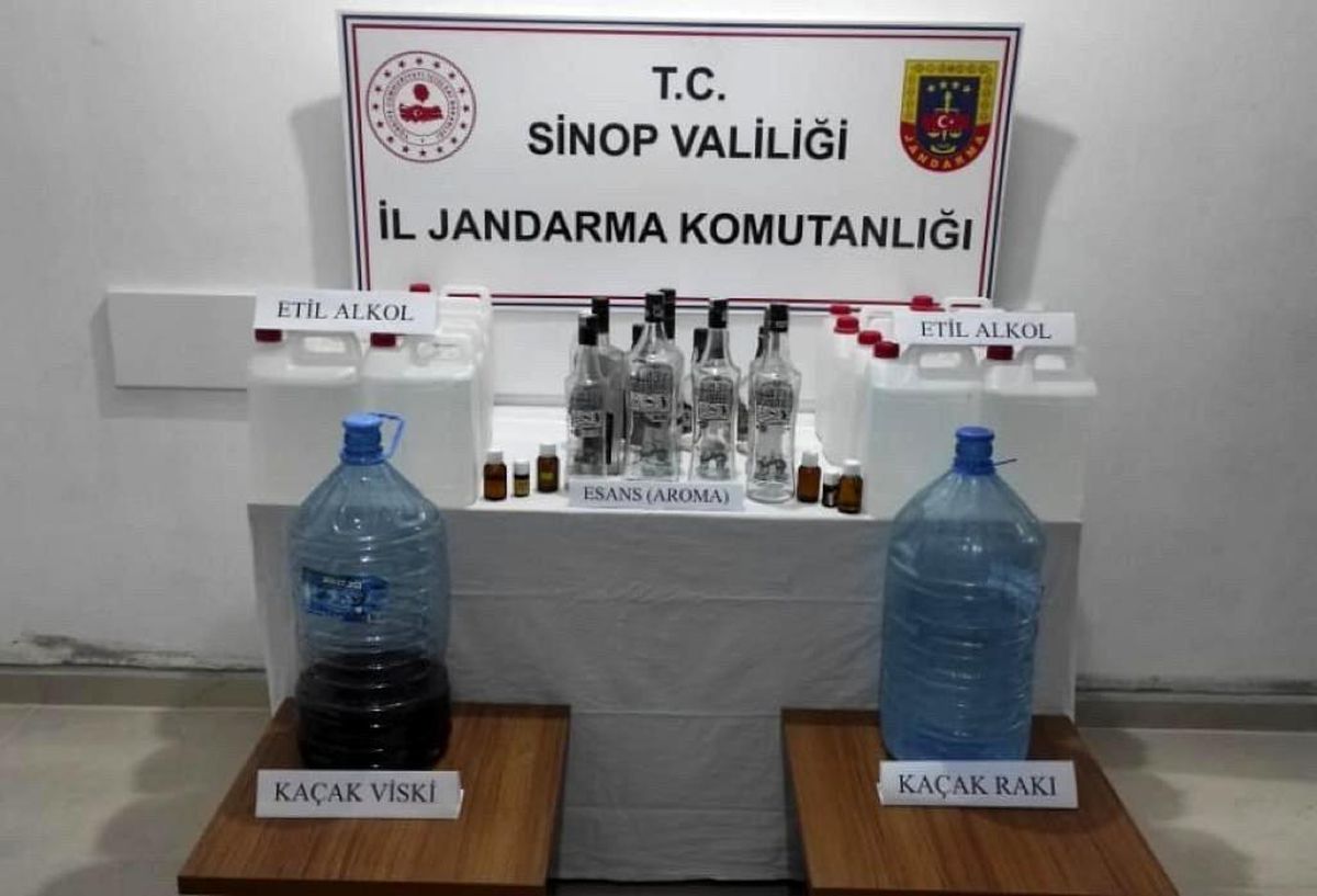 Sinop 3. sayfa haberi... Sinop\'ta kaçak alkol operasyonu