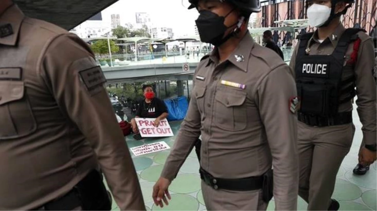 Tayland\'da bir kreşe düzenlenen silahlı saldırıda onlarca kişi hayatını kaybetti