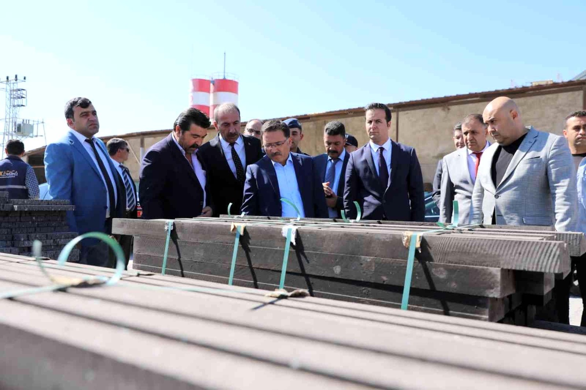 Kayseri haber | Vali Çiçek Tomarza İlçesini Ziyaret Etti