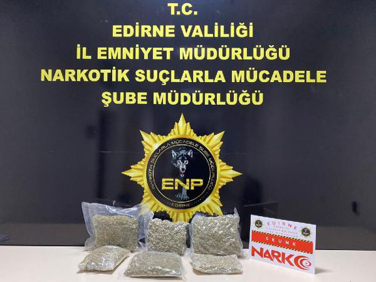 Edirne haber: Edirne\'de durdurulan araçta 2 kilo skunk ele geçirildi