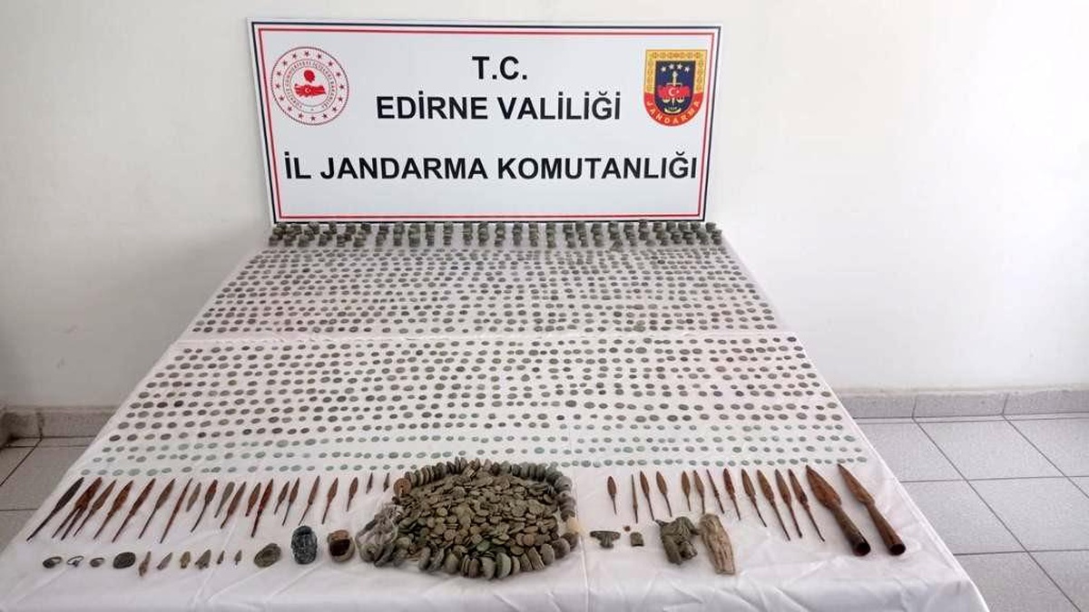 Edirne haber: Edirne\'de Roma ve Bizans dönemlerine ait 3 bin 183 adet tarihi eser ele geçirildi