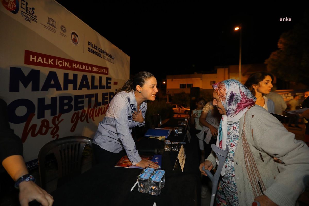 Son dakika haberleri | Efes Selçuk\'ta Mahalle Sohbetleri Devam Ediyor
