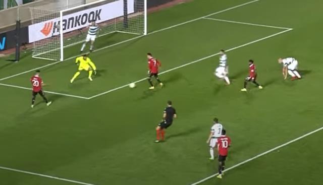 Futbolseverler acı çekiyor! Dünya, Ronaldo'nun Avrupa Ligi maçında yaptığını konuşuyor