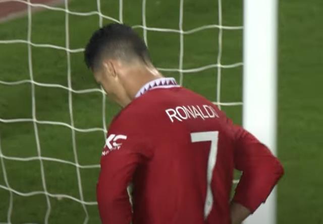 Futbolseverler acı çekti! Dünya, Ronaldo'nun Avrupa Ligi maçında yaptığını konuşuyor