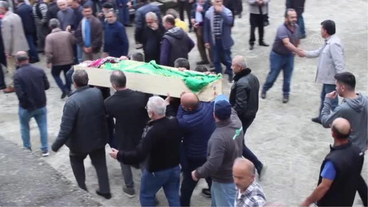 İstanbul\'da öldürülen kadının cenazesi toprağa verildi