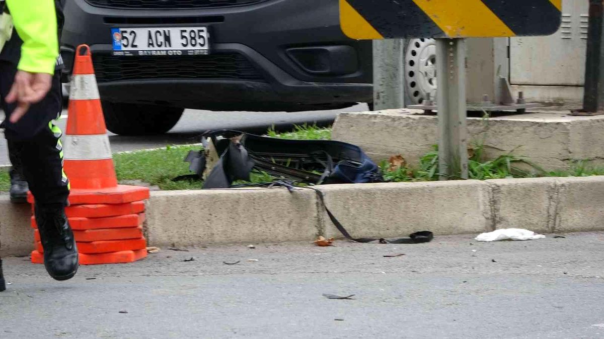 Ordu 3. sayfa haberleri... Ordu\'da şüpheli valiz fünye ile patlatıldı