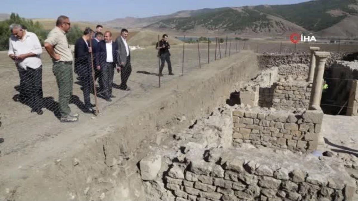 Satala Antik Kenti\'nde 5 bin yıl önce hüküm süren Urartuların bölgedeki varlığı mimari açıdan kanıtlandı