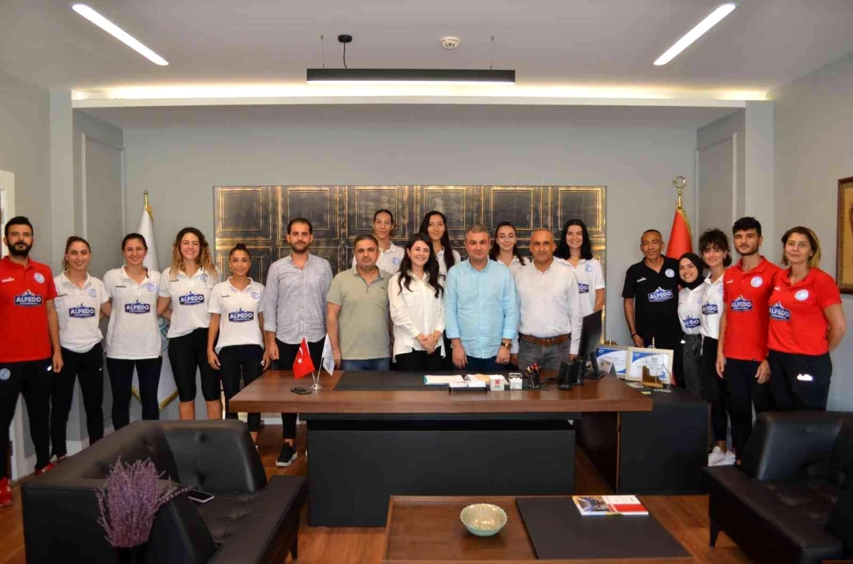 Sular Sağlık Grubu, Alpedo Voleybol Takımının sağlık sponsoru oldu