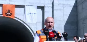 Ulaştırma ve Altyapı Bakanı Adil Karaismailoğlu, yeni Zigana Tüneli inşaatında incelemelerde bulundu Açıklaması