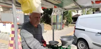 36 yıldır sokaklarda kestane satarak geçimini sağlıyor