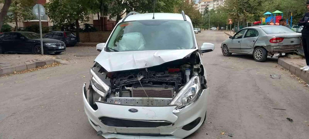 Elazığ 3. sayfa haberleri... Elazığ\'da trafik kazası: 2 yaralı