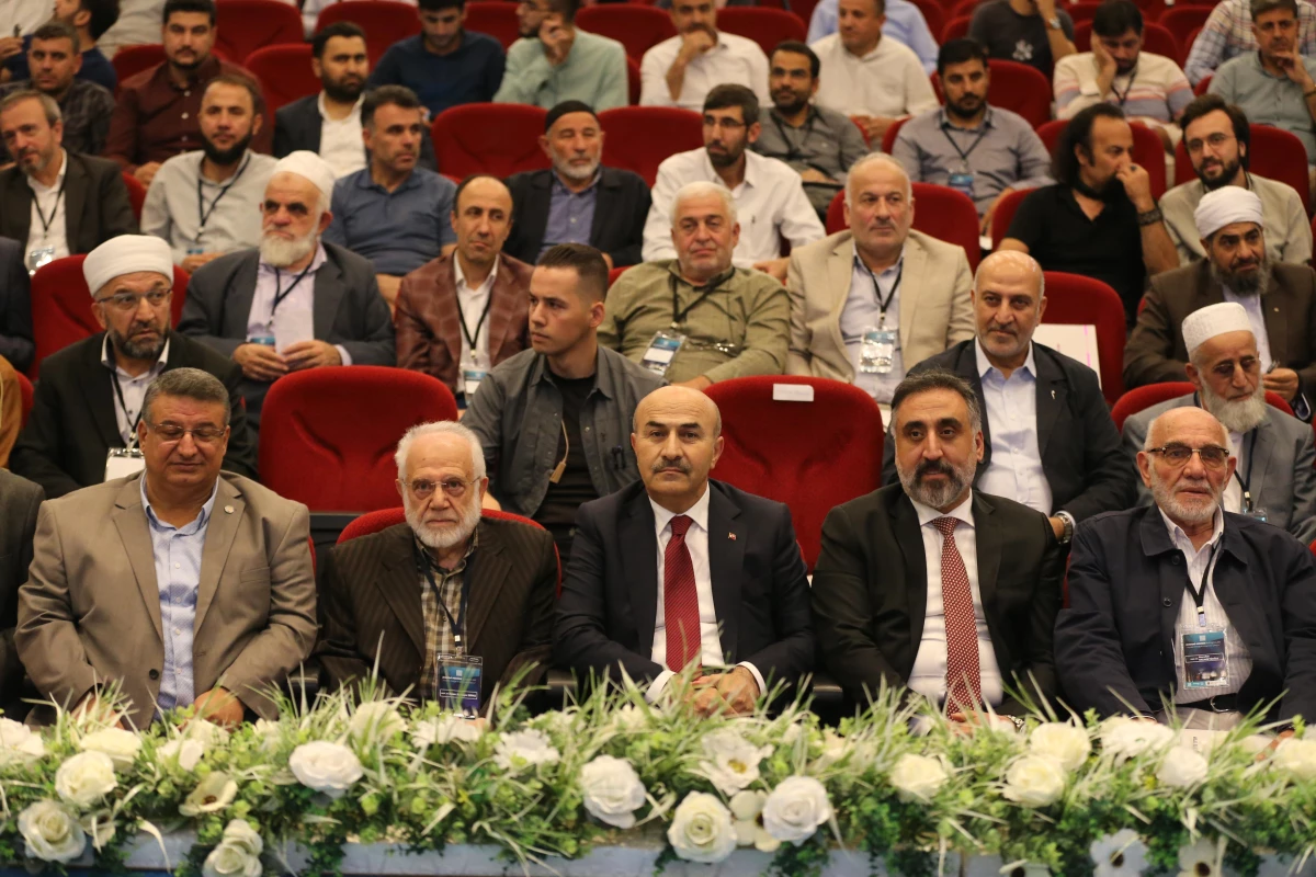 Mardin haberi | Mardin\'de "Akademi-Medrese Buluşmaları Teoriden Pratiğe Karşılaşmalar" çalıştayı başladı