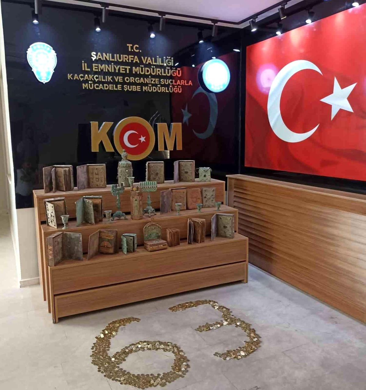 Şanlıurfa haberi... Şanlıurfa\'da 52 bin 994 sikke, 39 bin 202 sahte Reşat altını ele geçirildi