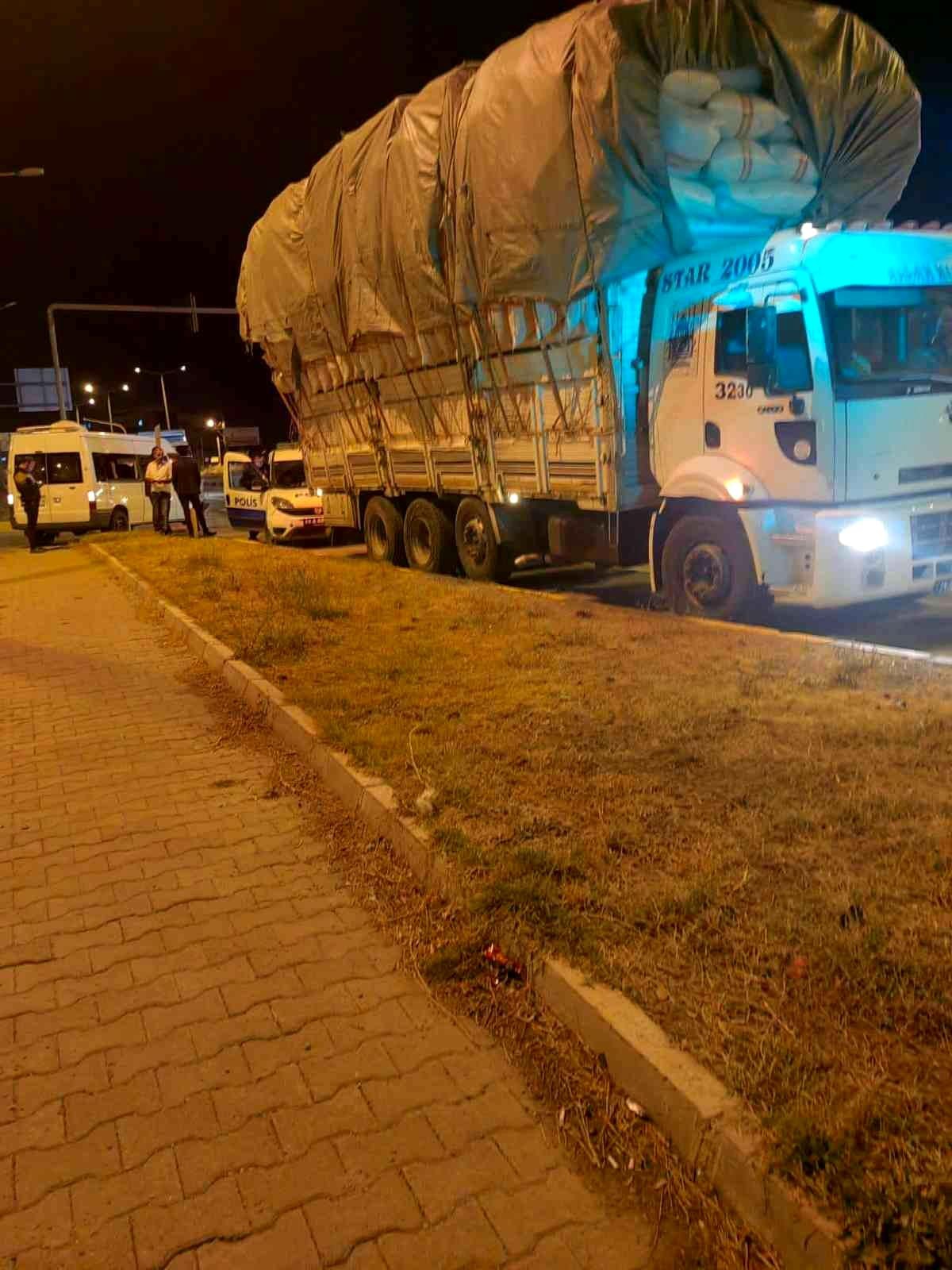 Bitlis 3. sayfa haberi: Tatvan\'da iki ayrı kazada 2 kişi yaralandı
