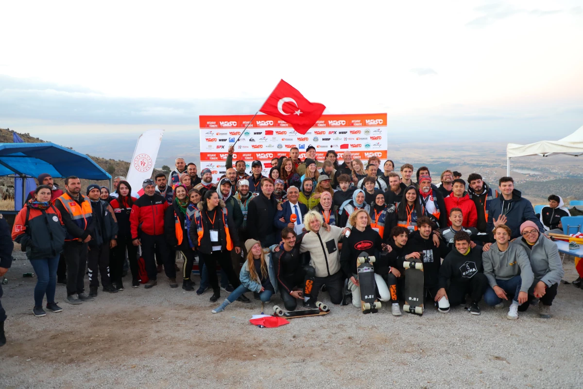 Aksaray haberleri | Aksaray\'da düzenlenen Dünya İniş Kaykay ve Hız Kızağı Şampiyonası sona erdi