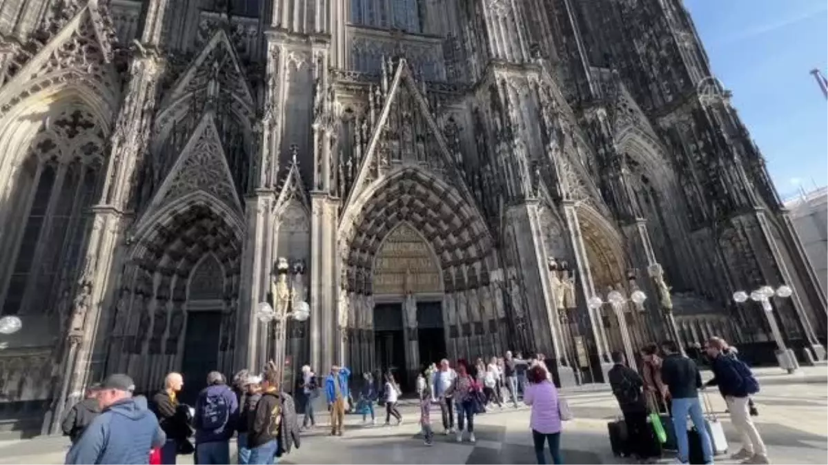 Almanya'da 10 yıldır sokaklarda kalan Peter Schmidt dramatik yaşam hikayesini anlattı