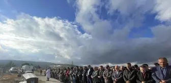 Son dakika haberleri | Başkentte eşi tarafından öldürülen kadın ile 2 çocuğu toprağa verildi