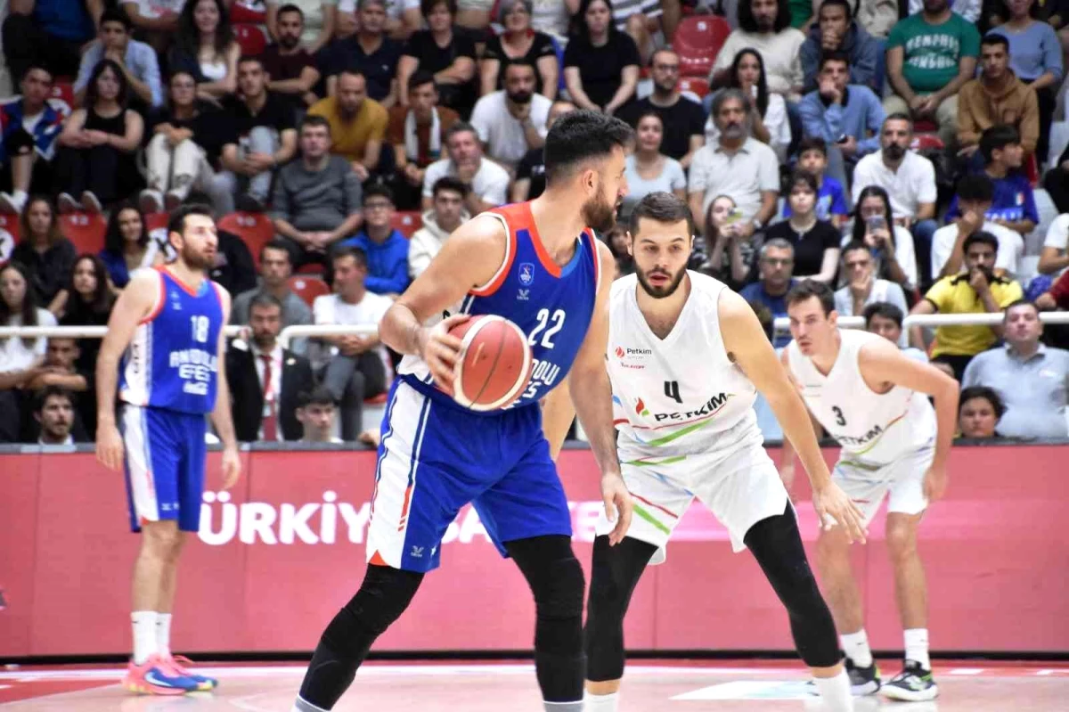 İzmir spor haberi | Basketbol Süper Ligi: Aliağa Petkimspor: 79 A. Efes: 89