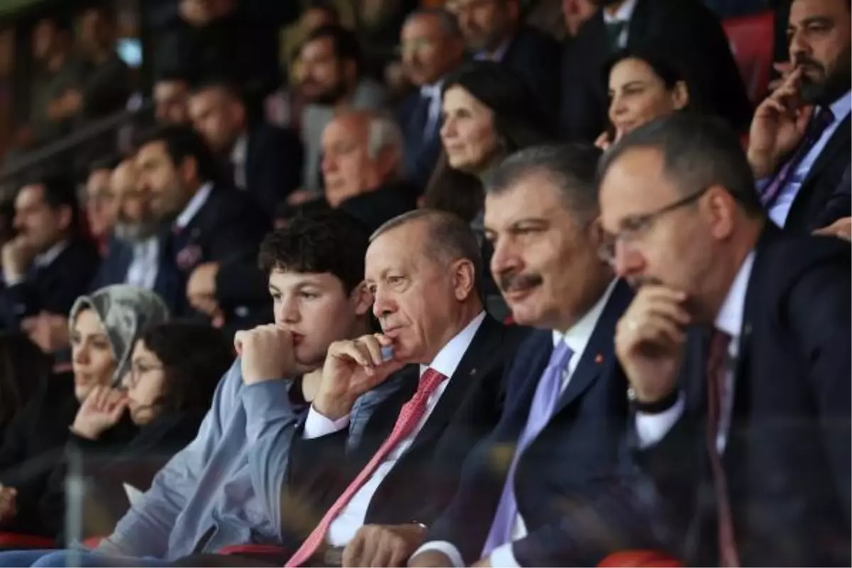 CUMHURBAŞKANI ERDOĞAN AMPUTE MİLLİ TAKIMI MAÇINI İZLEDİ