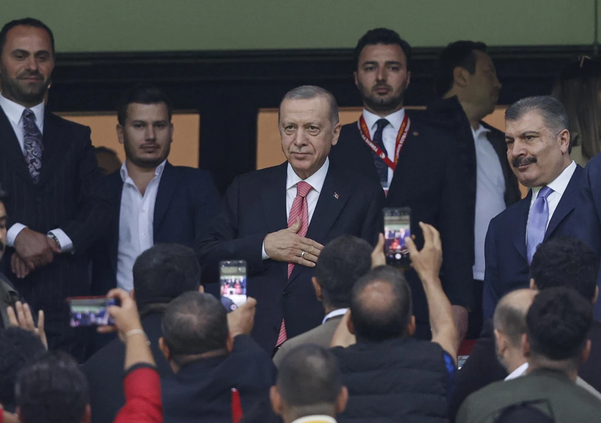 Cumhurbaşkanı Erdoğan, Türkiye-Angola maçını izledi