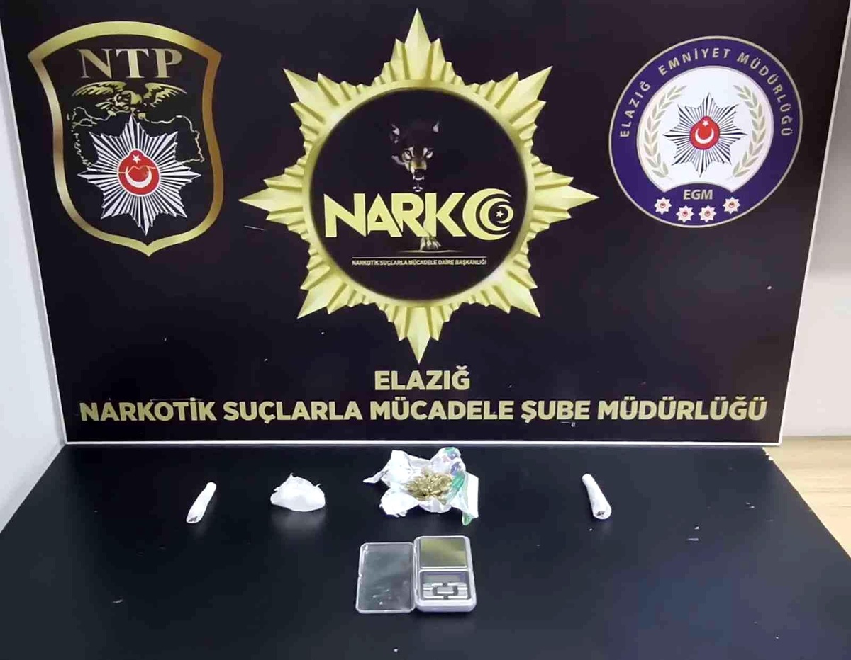 Elazığ 3. sayfa haberleri: Elazığ\'da polis uyuşturucu tacirlerine geçit vermiyor: 2 tutuklama
