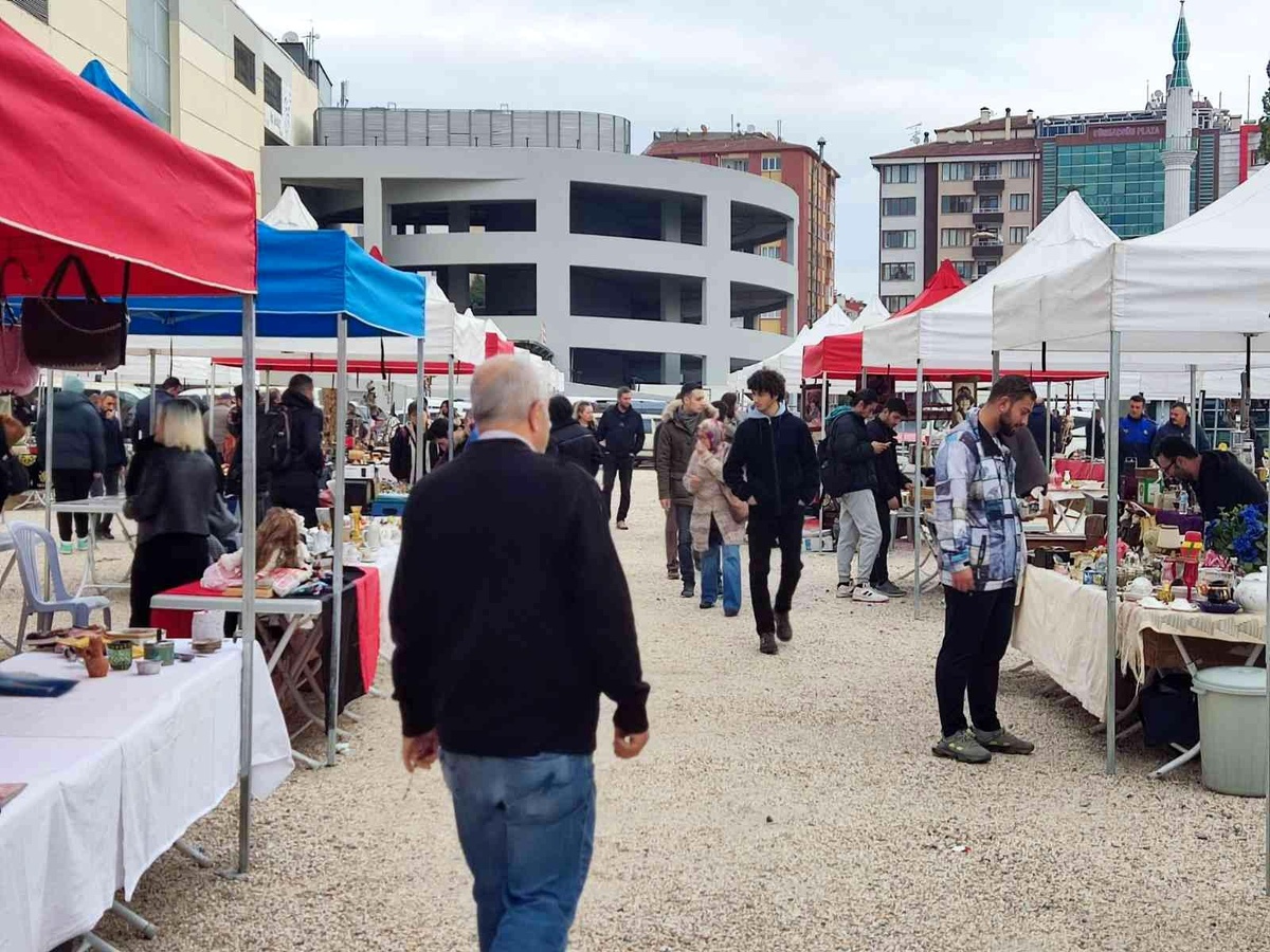 Eskişehirlilerden antika pazarına ilgi