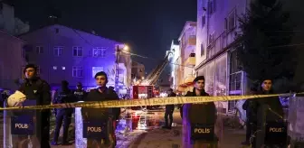 Son dakika haberleri! Kadıköy'de bir binada meydana gelen patlamanın ardından çıkan yangın söndürüldü