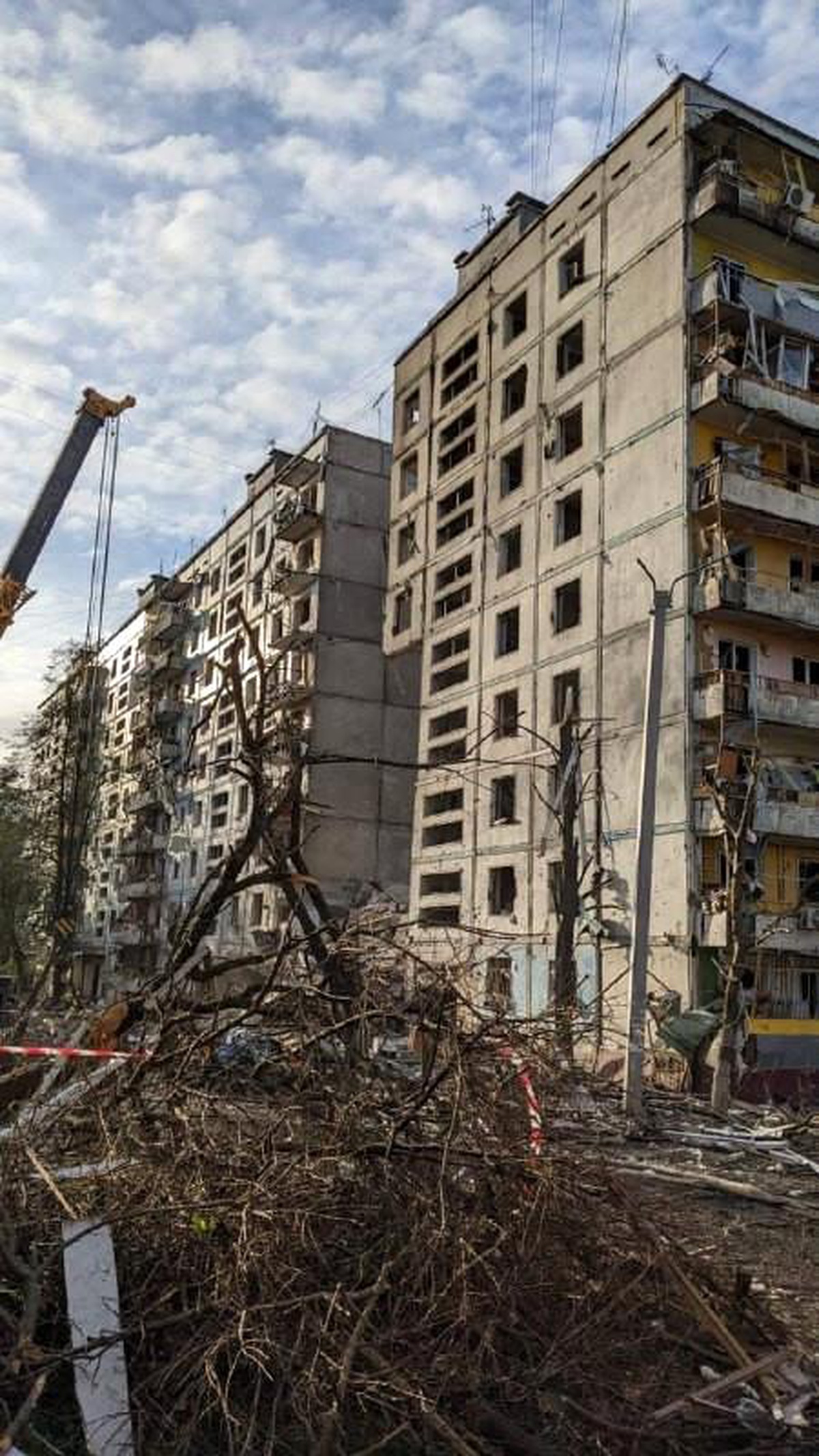 Rusya, Zaporijya\'yı vurdu: 12 ölü, 49 yaralı