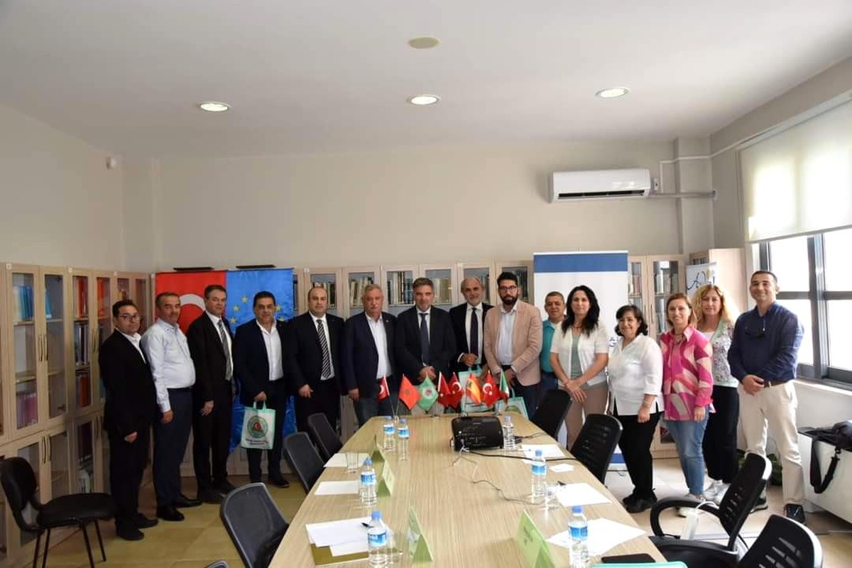 Mersin haberi! Akdeniz Zeytin Şehirleri Birliği heyeti Aydın\'a geldi