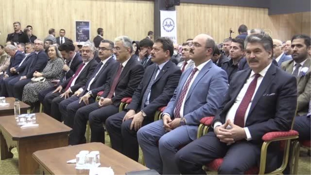 Eskişehir gündem haberi: ESKİŞEHİR - Diyanet İşleri Başkan Yardımcısı Dinç, Eskişehir\'de konferansta konuştu