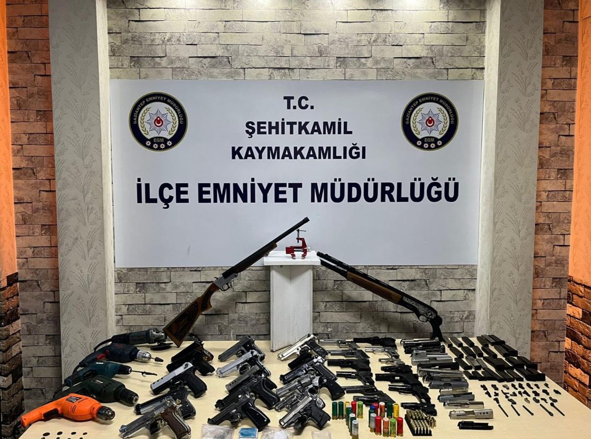 Gaziantep haber! Gaziantep\'te kurusıkı tabancaları dönüştürdüğü öne sürülen kişi yakalandı