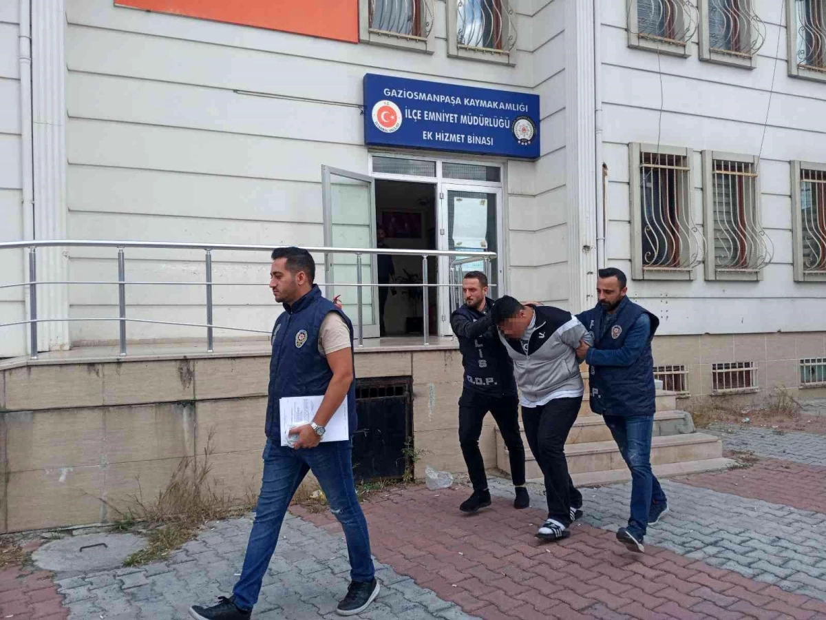 Gaziosmanpaşa\'da sokak ortasında kadını vuran saldırganlar adliyeye sevk edildi