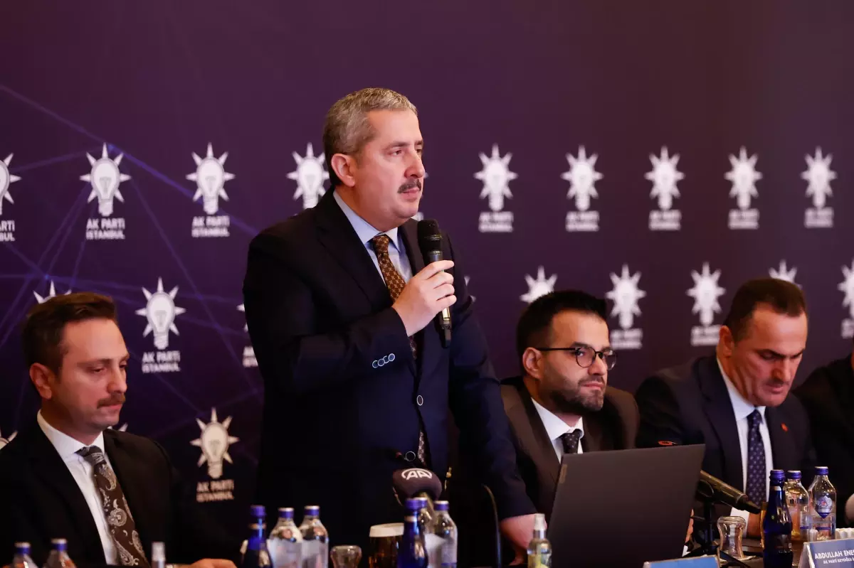 Hazine ve Maliye Bakan Yardımcısı Gürcan, Beyoğlu\'nda iş insanlarıyla buluştu Açıklaması