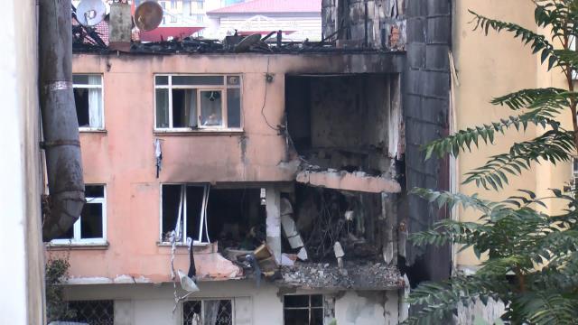 Kadıköy'deki facianın vahameti gün ağarınca ortaya çıktı! 3 kişiye mezar olan bina adeta harabeye döndü